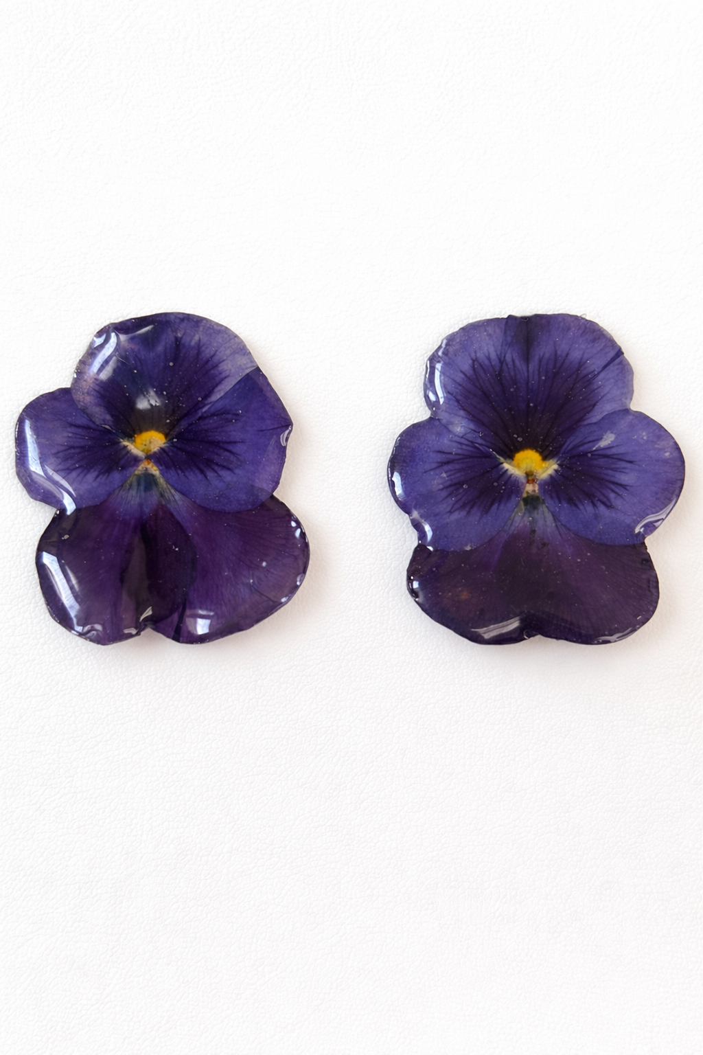 Violet pansy resin stud earrings